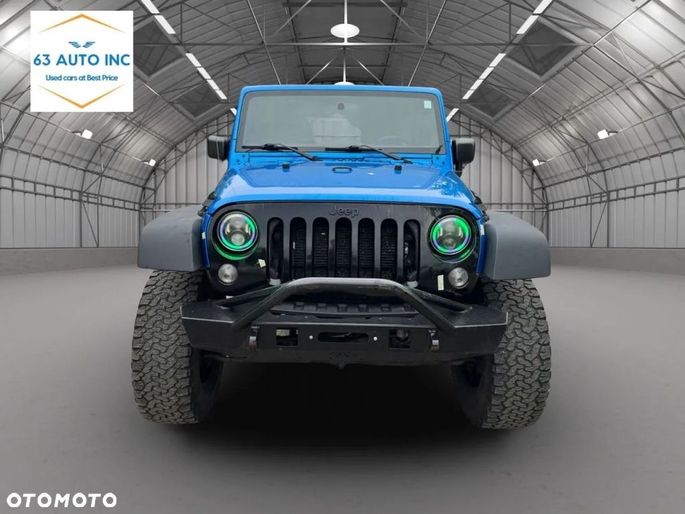 Jeep Wrangler - 8