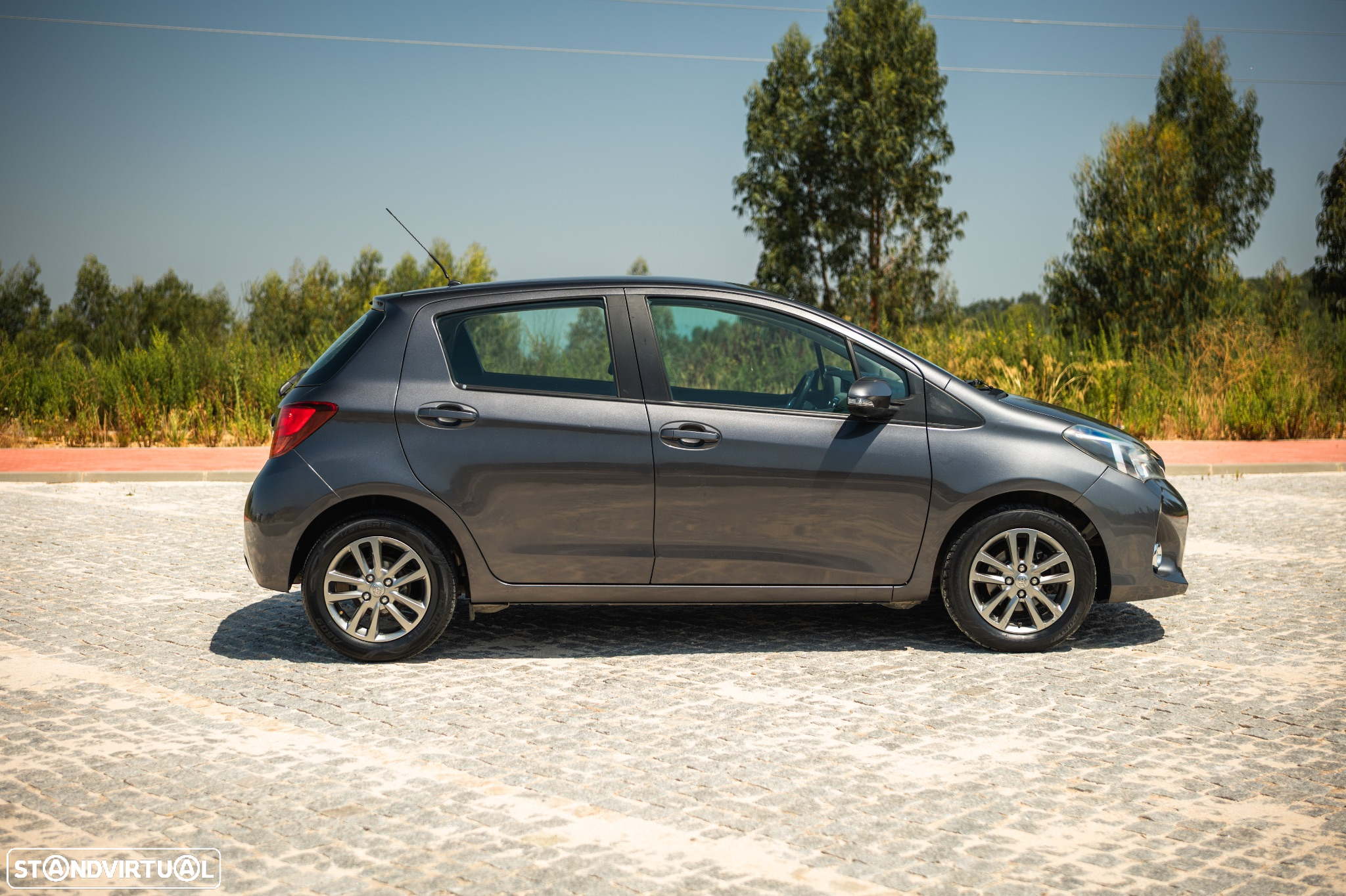 Toyota Yaris 1.0 VVT-i Comfort +PS Style +P.Techno - 13