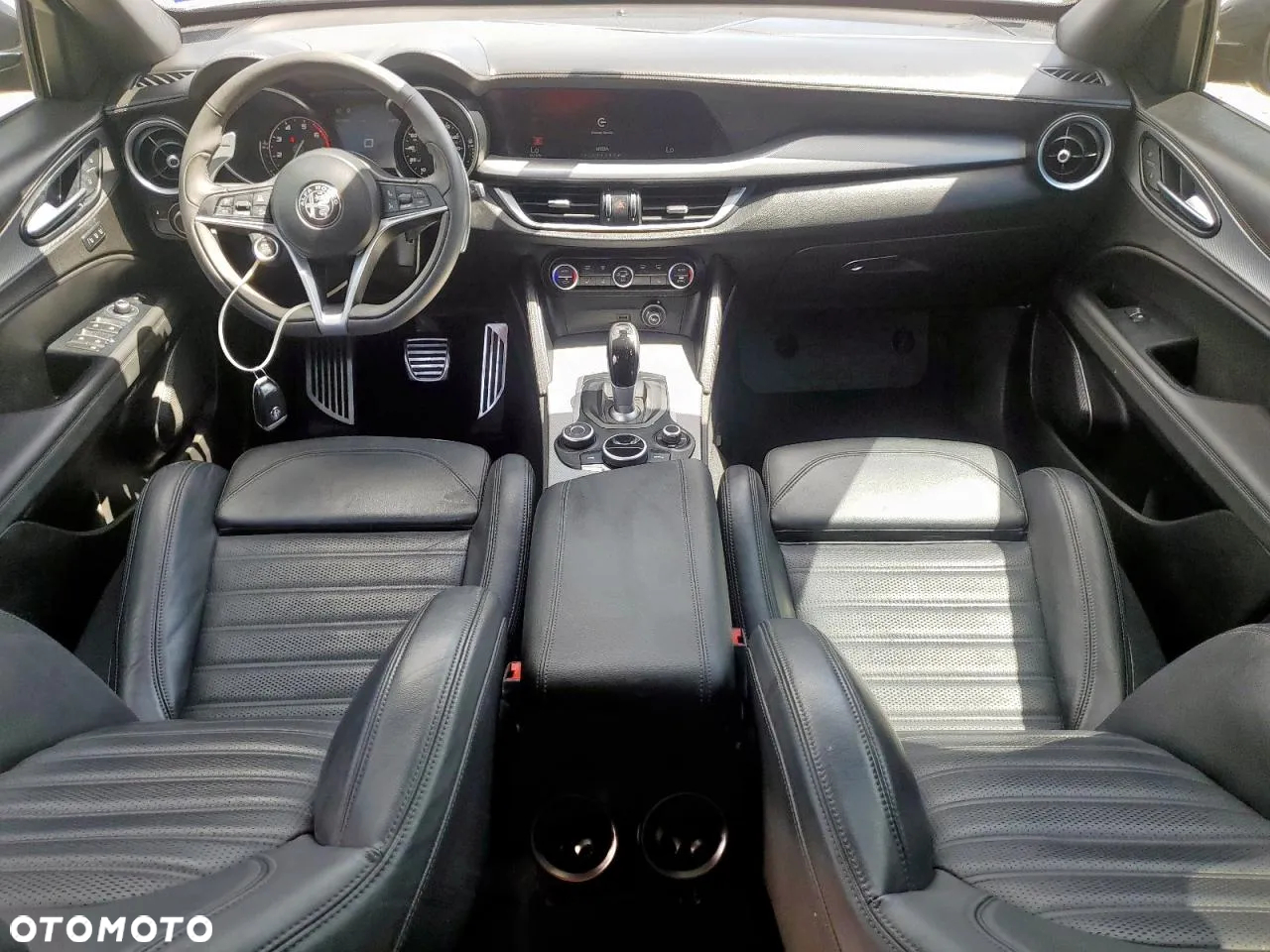 Alfa Romeo Stelvio 2.0 Turbo 16V AT8-Q4 Veloce Ti - 10