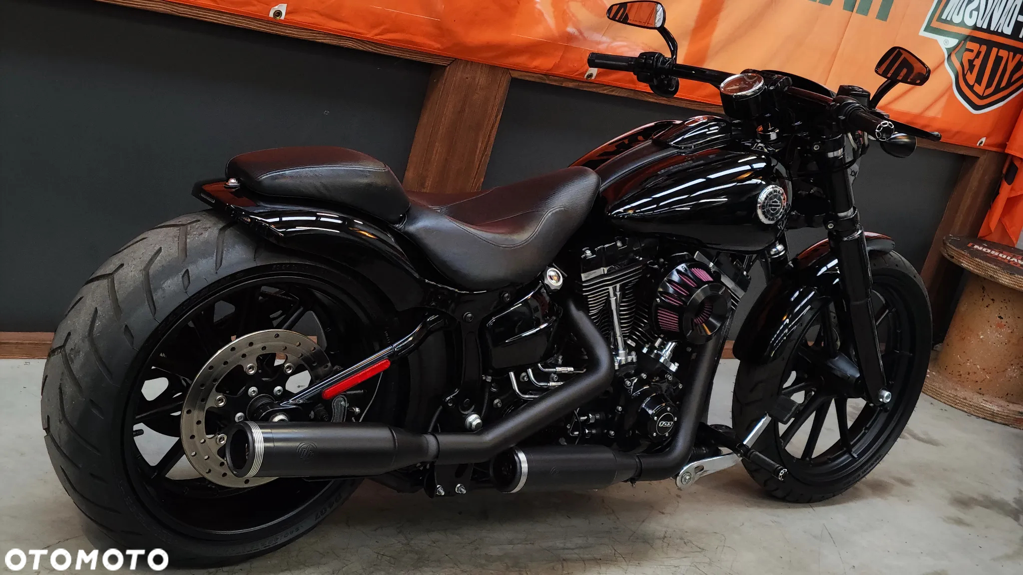 Harley-Davidson FXSB Breakout - 4