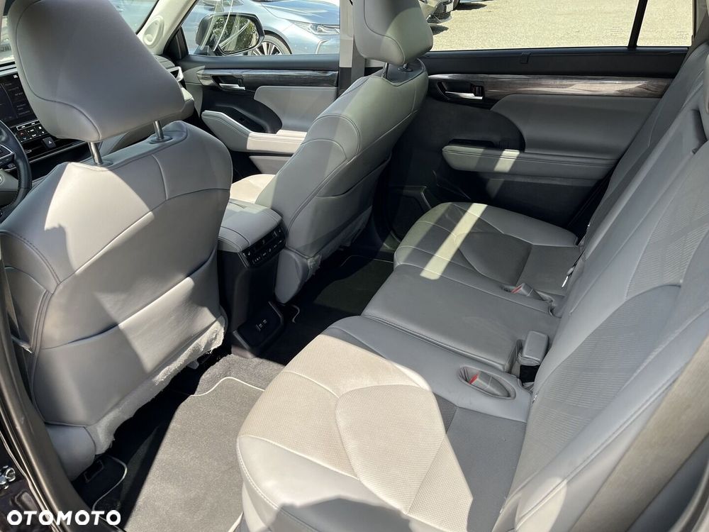 Toyota Highlander - 14
