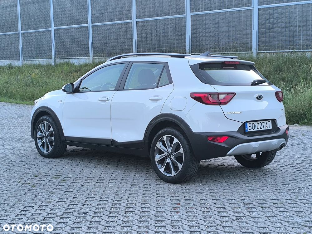 Kia Stonic - 11