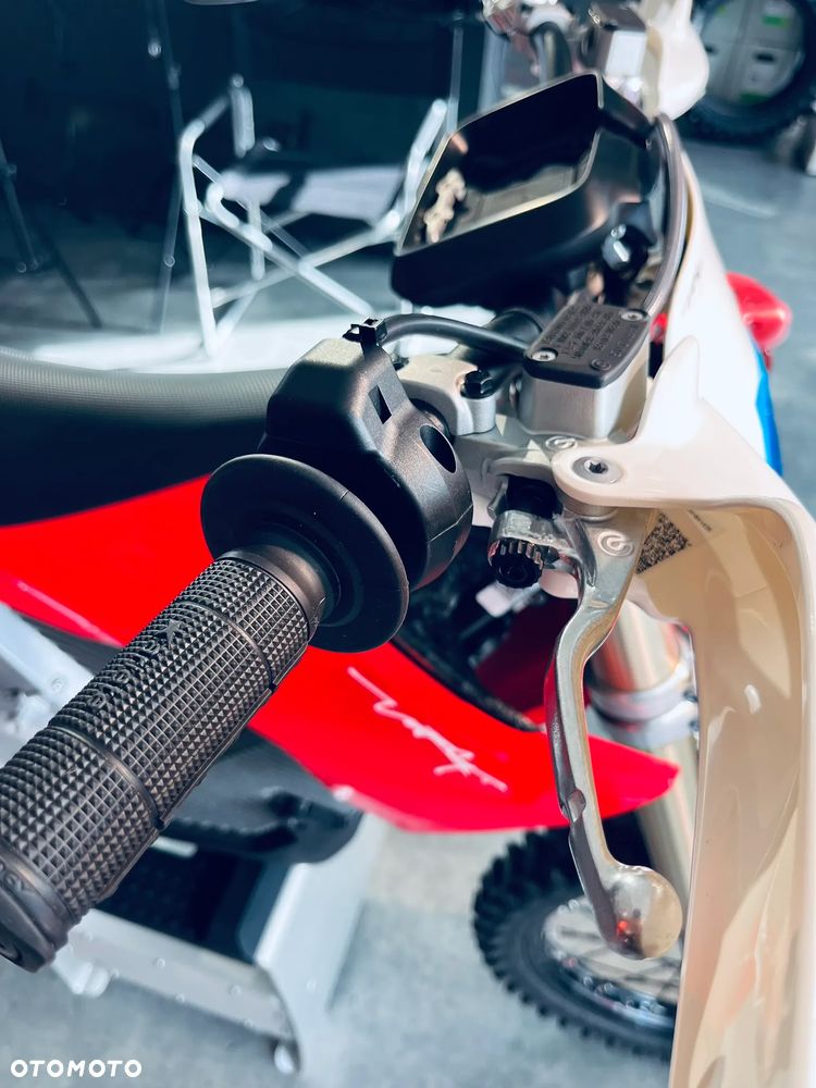 Stark Future EX - 11