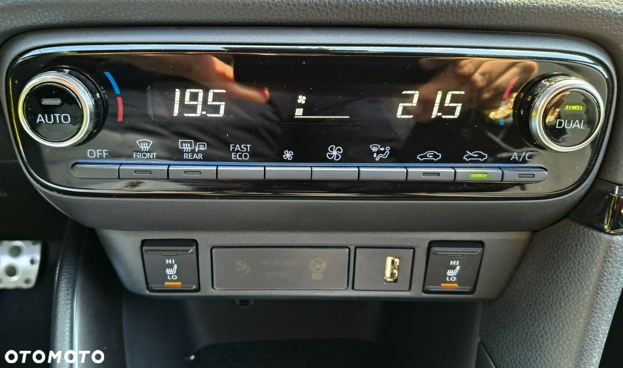 Toyota Yaris - 23