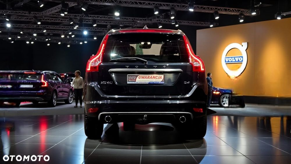 Volvo XC 60 D4 Drive-E R-Design Momentum - 24
