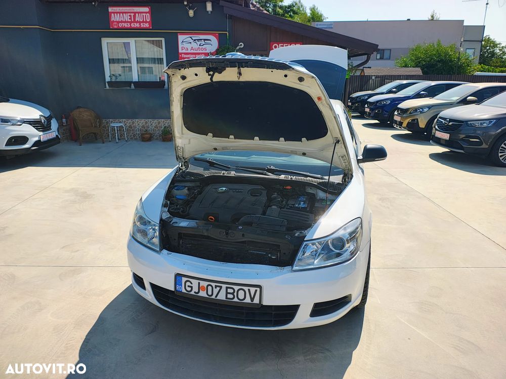 Skoda Octavia 1.6 TDI DPF Ambition - 9