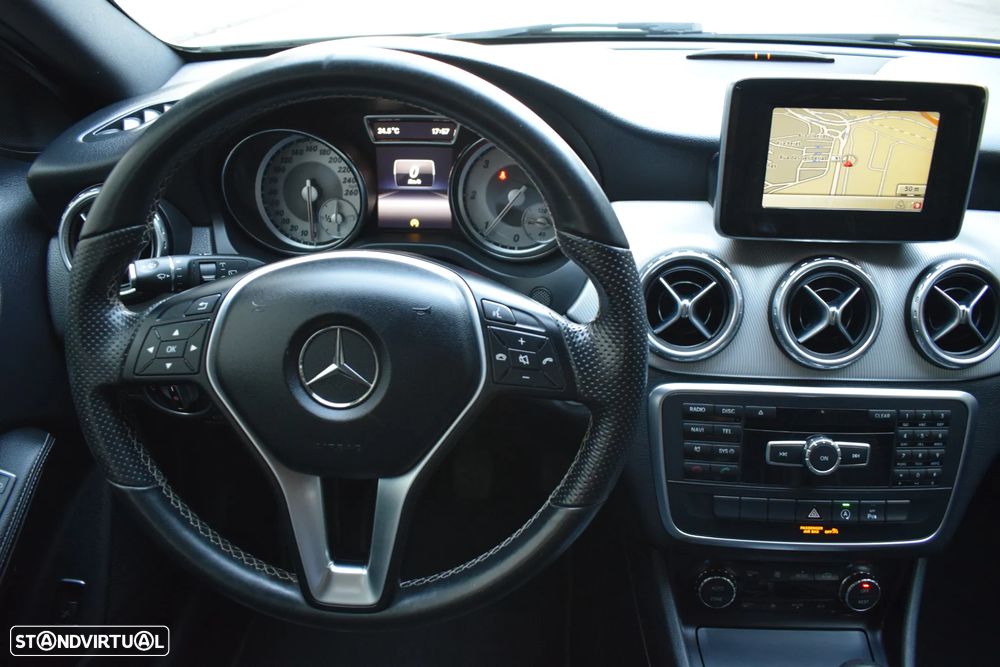 Mercedes-Benz GLA 180 CDI Urban - 24