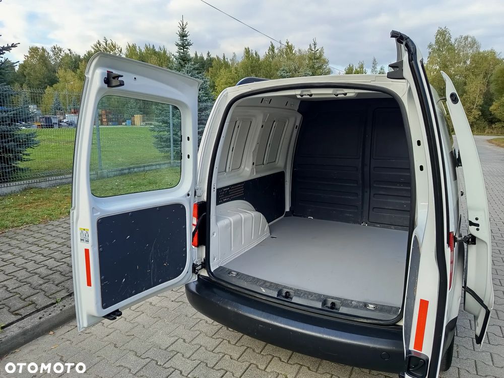 Volkswagen Caddy - 5
