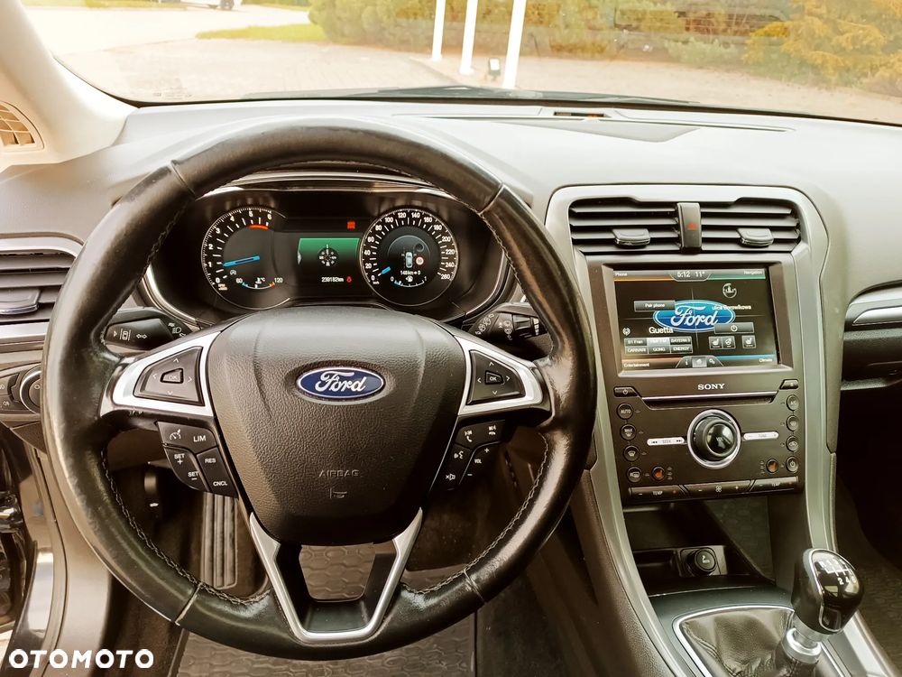Ford Mondeo Turnier 2.0 TDCi Start-Stopp Vignale - 25