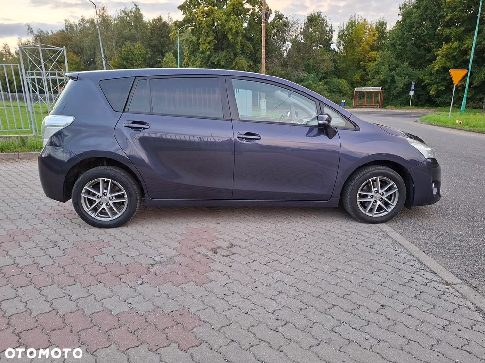 Toyota Verso - 7