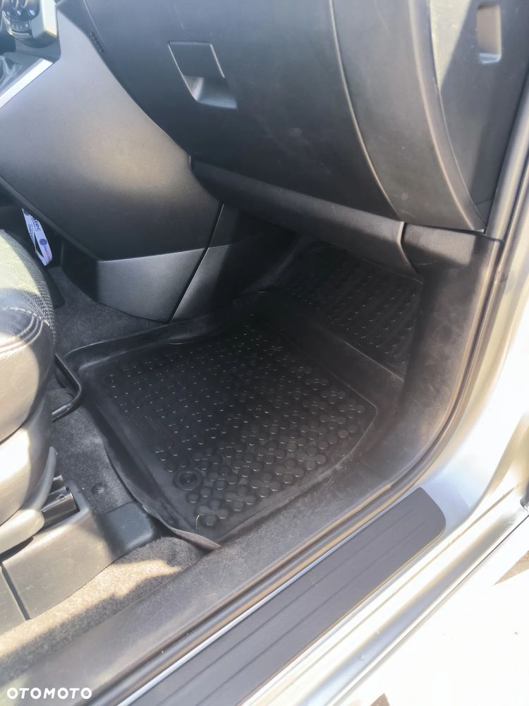 Mazda 5 2.0 Sport - 11