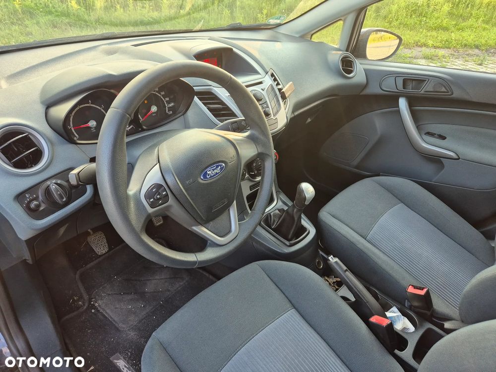Ford Fiesta 1.25 Celebration - 15