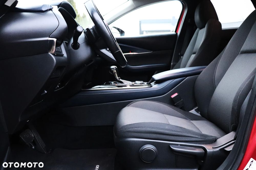 Mazda CX-30 2.0 mHEV Hikari 2WD - 19