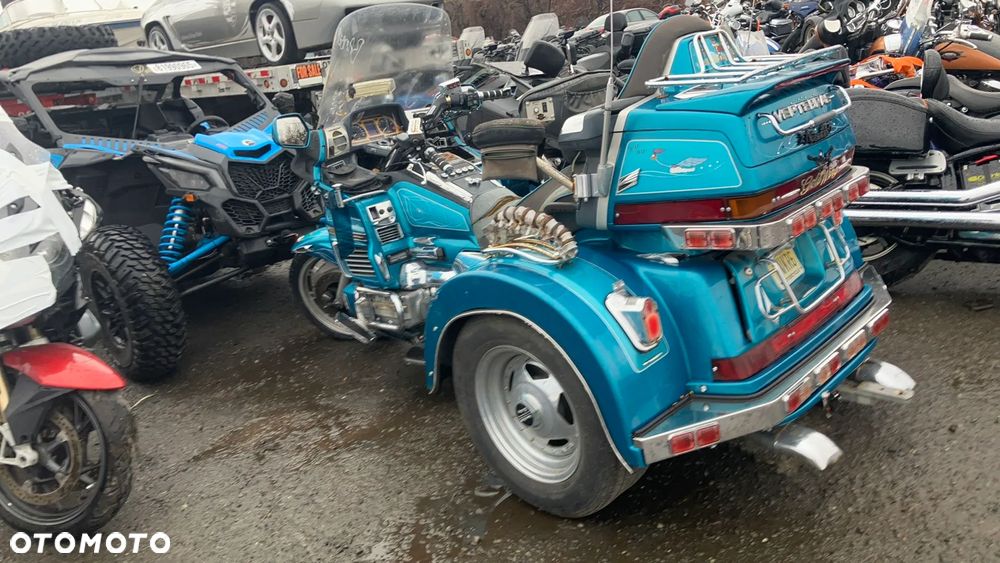 Honda GL - 4