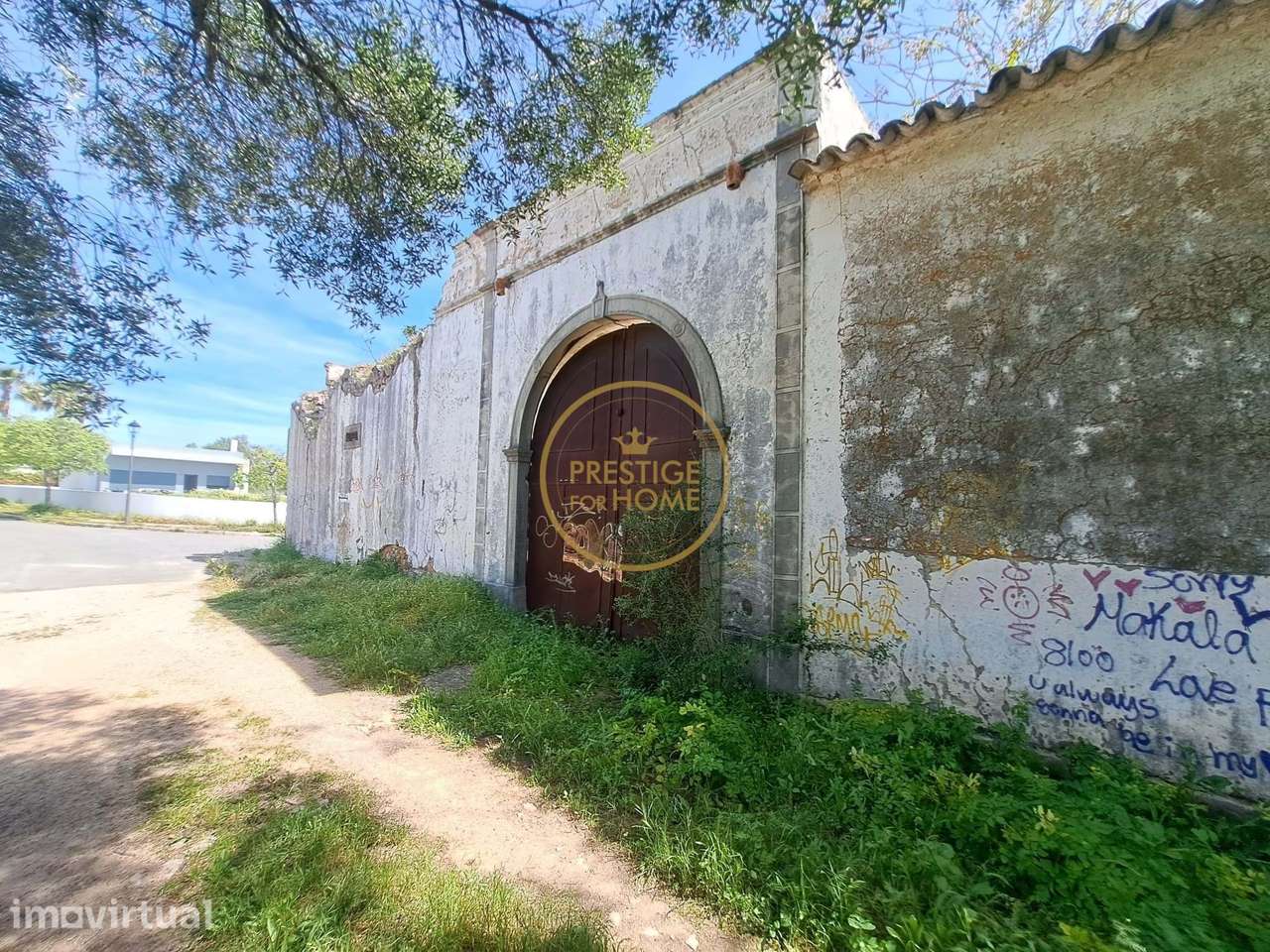 Quinta com cerca de 3979 m2 com área de construção de cerca de 1600m2 - Grande imagem: 2/15