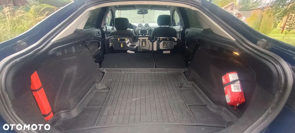 Ford Mondeo 2.0 TDCi Titanium - 13