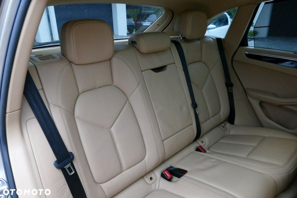 Porsche Macan S - 34