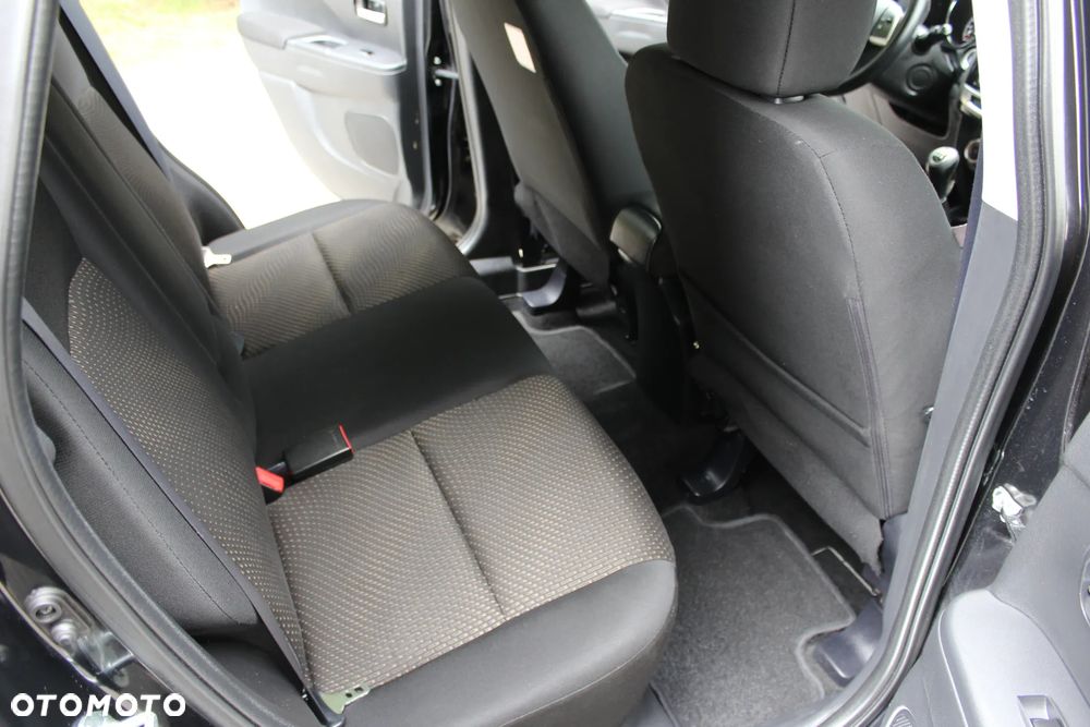 Mitsubishi ASX 1.6 2WD Plus - 21