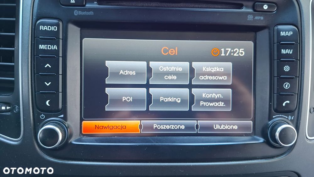 Kia Carens 1.7 CRDi XL 7os - 13