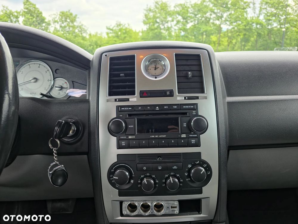 Chrysler 300C - 7