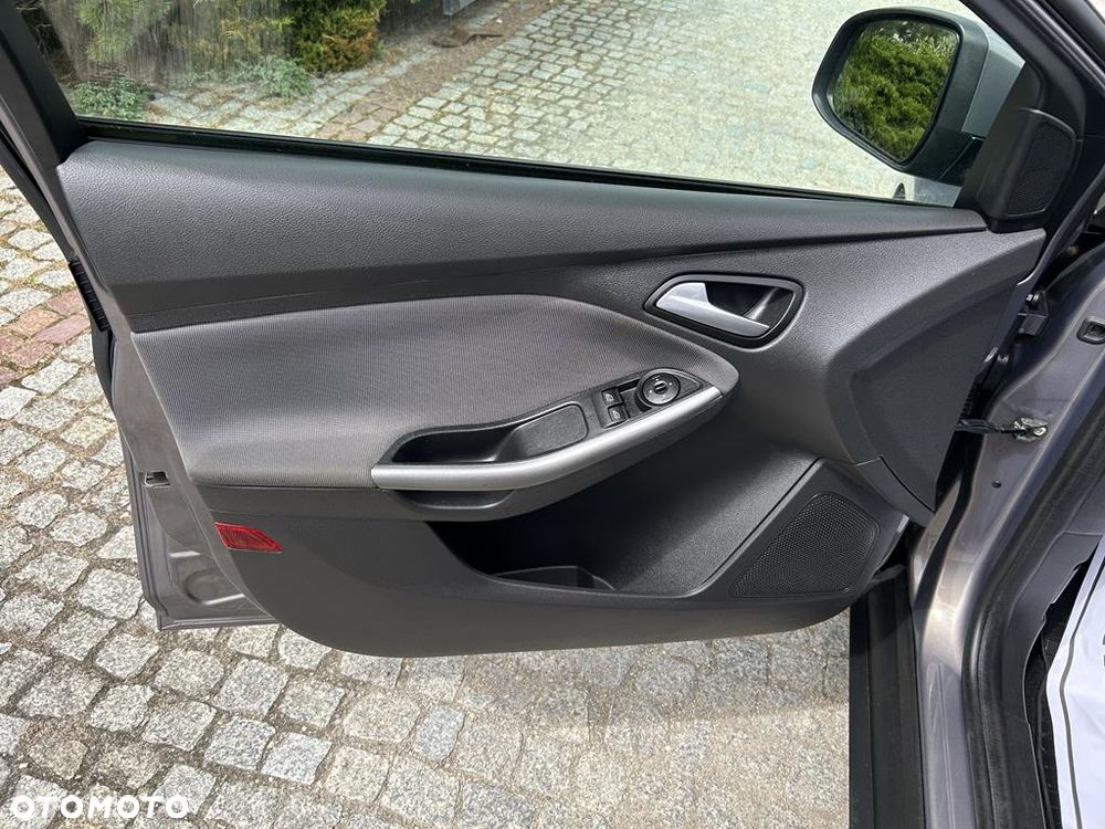 Ford Focus - 27