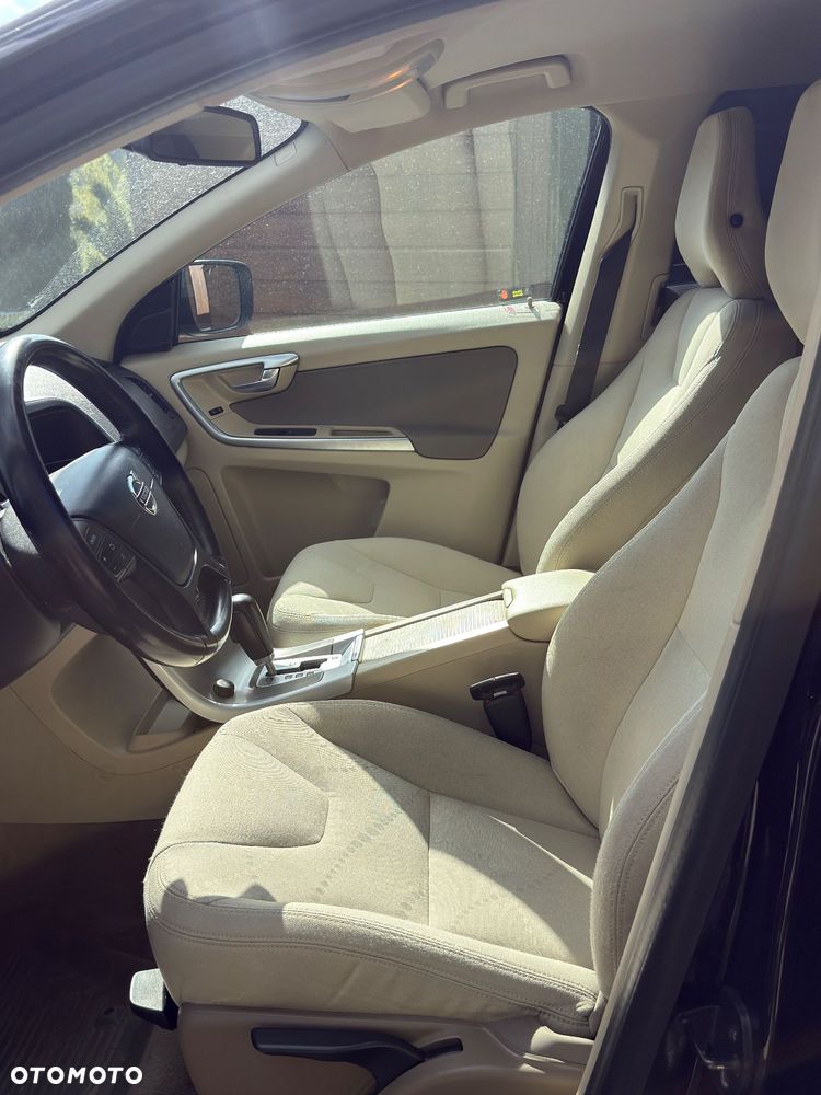Volvo XC 60 2.4D AWD - 17