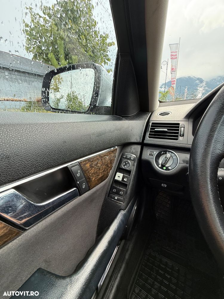Mercedes-Benz C - 13