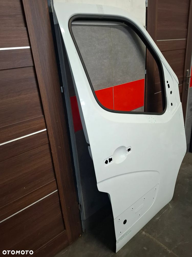 Drzwi prawy przód Renault Master IV 2021 rok uszkodzone - 5