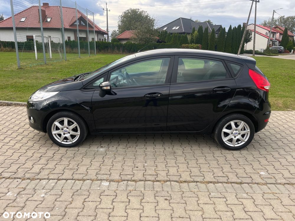 Ford Fiesta - 9