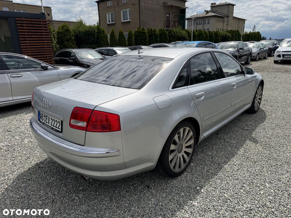 Audi A8 4.2 Quattro - 20