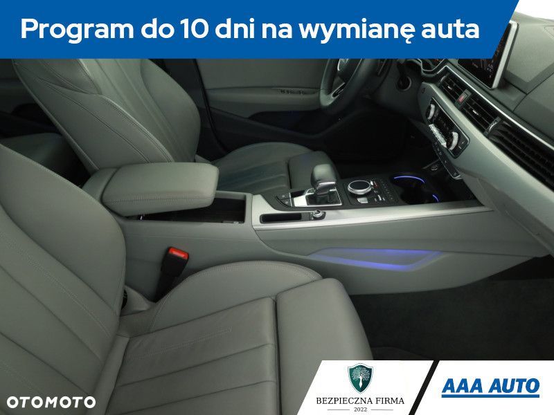 Audi A4 Limousine - 8