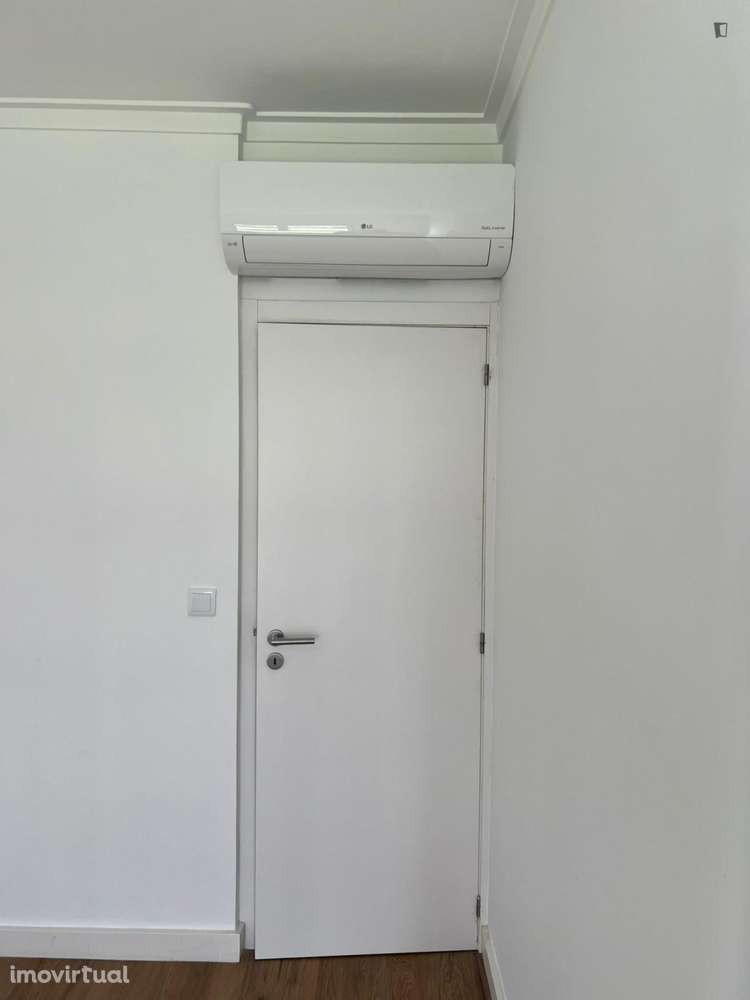 Quarto - localizado em Lisbon - Grande imagem: 2/11