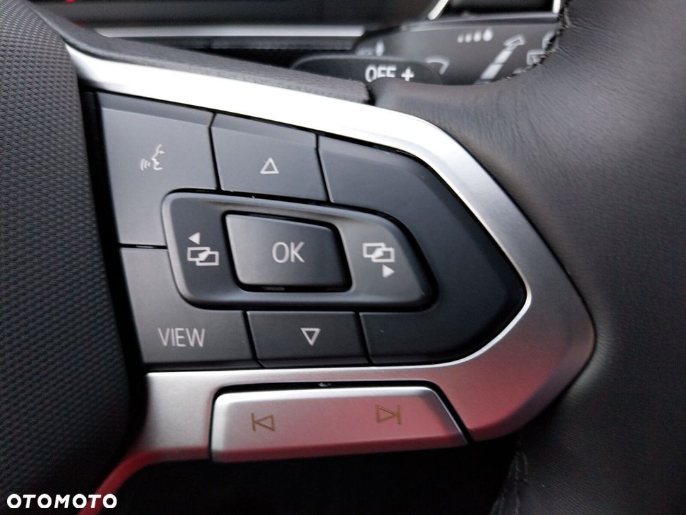 Volkswagen T-Cross - 17