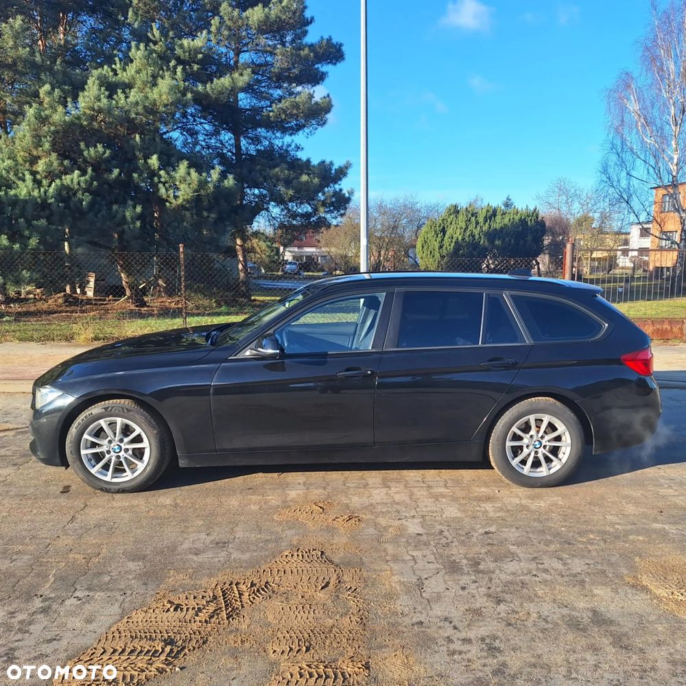 BMW Seria 3 320d Luxury Line sport - 4
