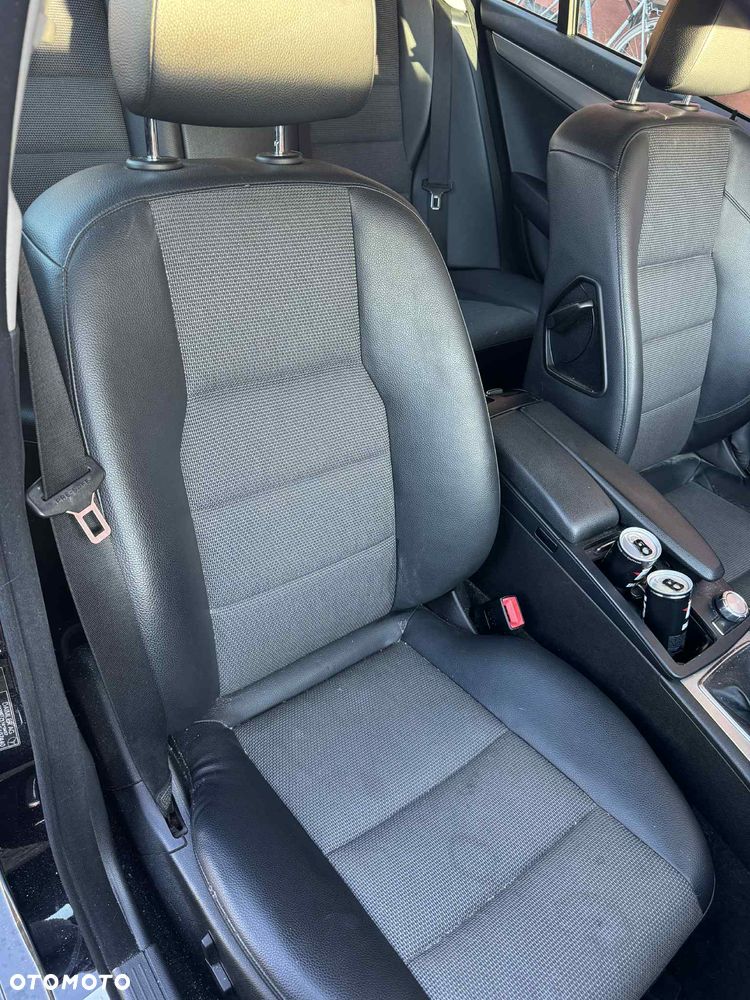 Mercedes-Benz Klasa C 200 CDI DPF (BlueEFFICIENCY) Avantgarde - 16