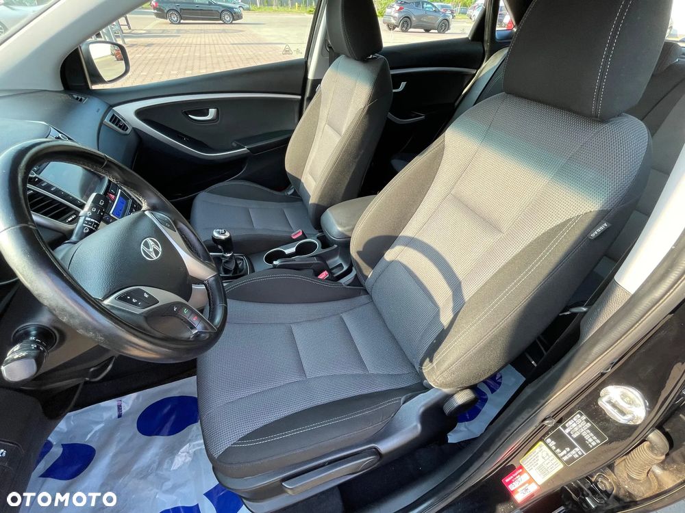 Hyundai i30 blue 1.6 GDI YES Gold - 10