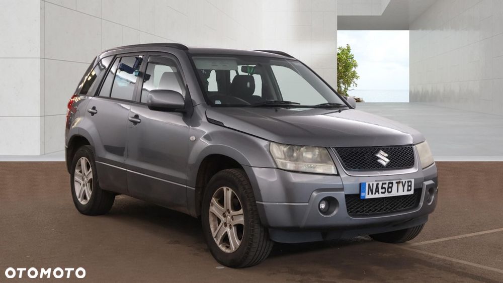 Suzuki Grand Vitara 2.0 - 1