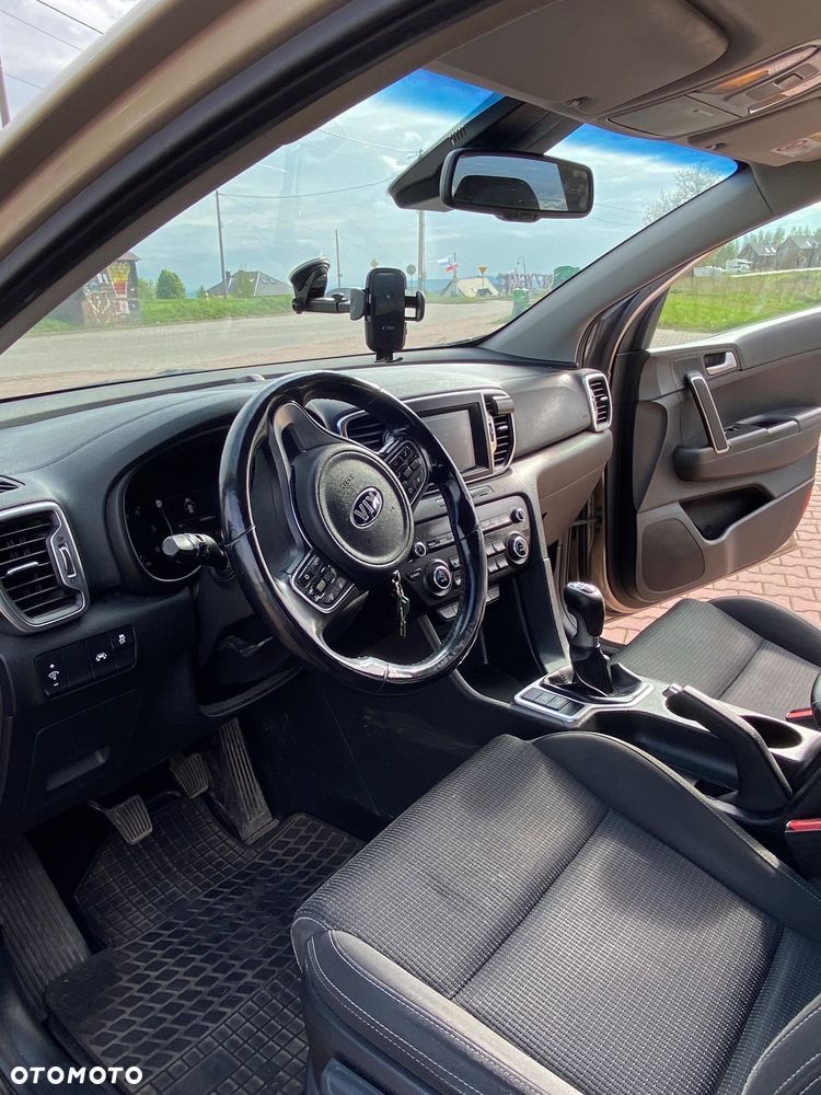 Kia Sportage 1.7 CRDI 2WD Dream-Team Edition - 9