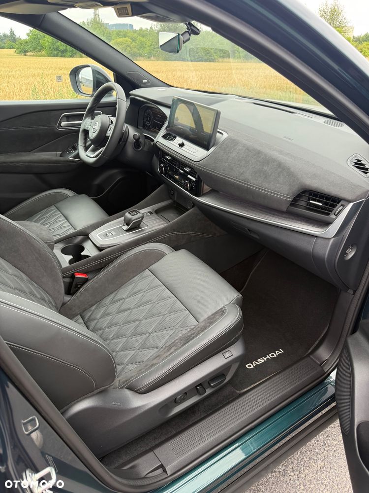 Nissan Qashqai 1.3 DIG-T MHEV Tekna+ Xtronic - 24