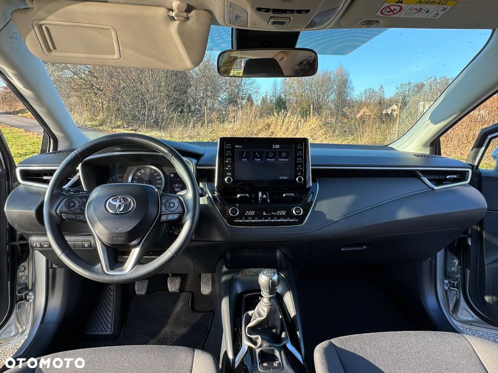 Toyota Corolla 1.5 Comfort - 17