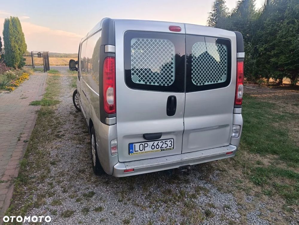 Opel Vivaro - 15