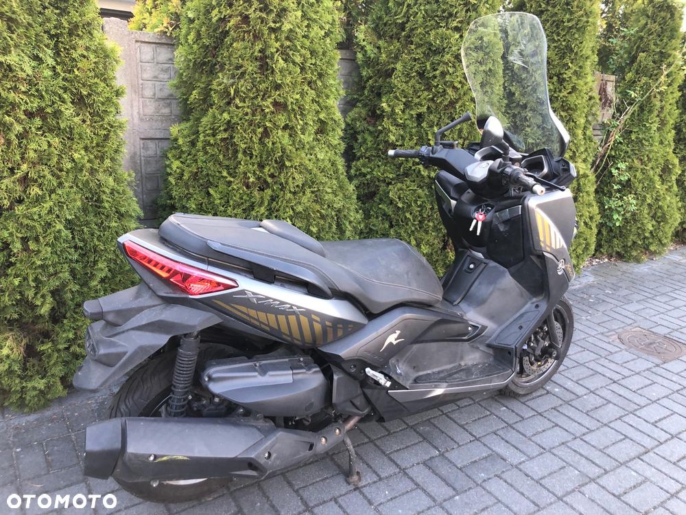 Yamaha X-max - 11