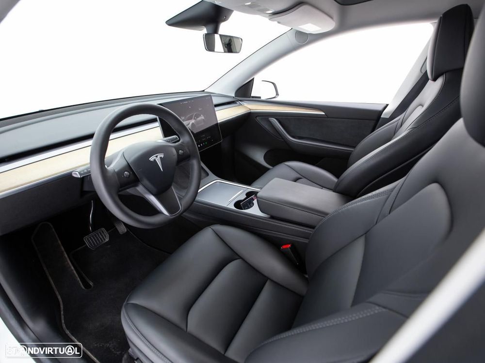 Tesla Model Y RWD - 9