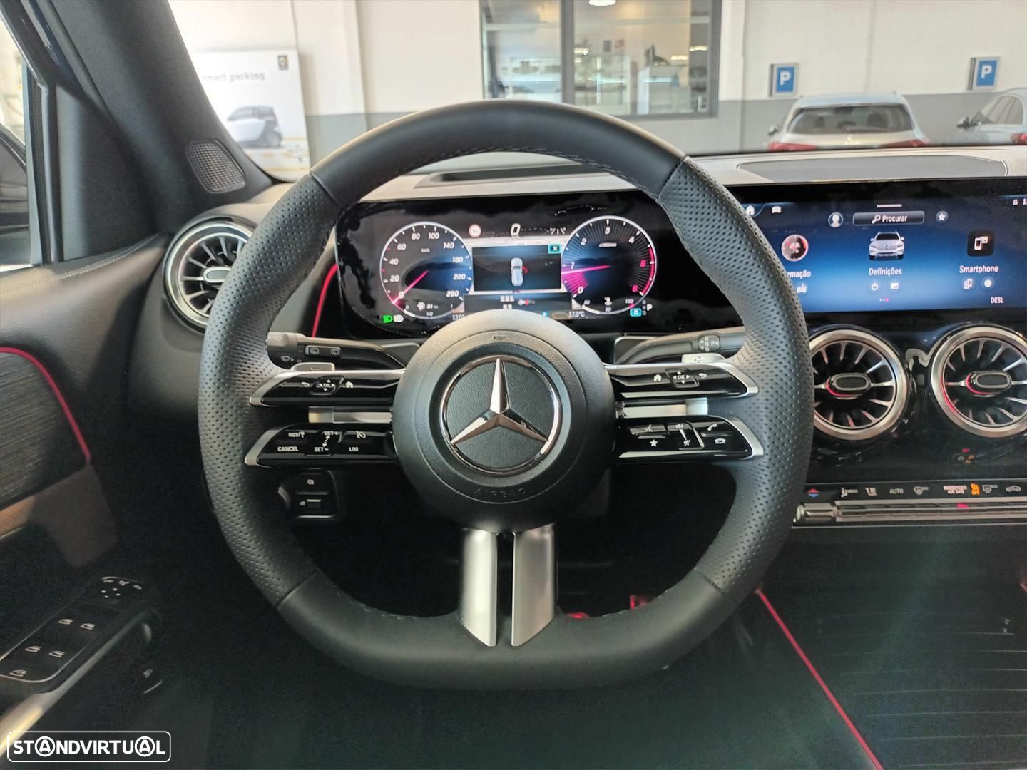 Mercedes-Benz GLB 180 d AMG Line - 23