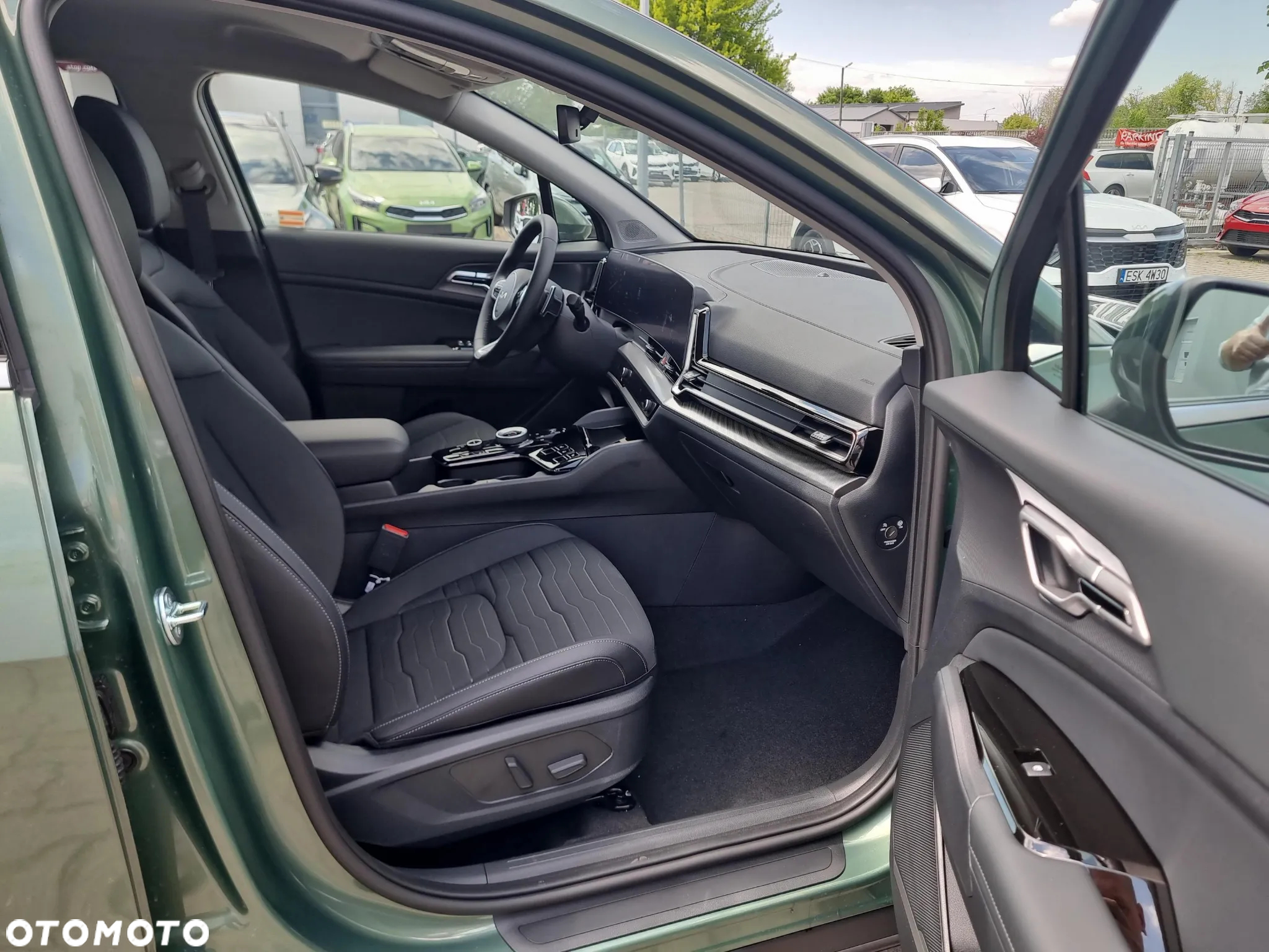 Kia Sportage 1.6 T-GDI HEV Business Line 4WD - 13