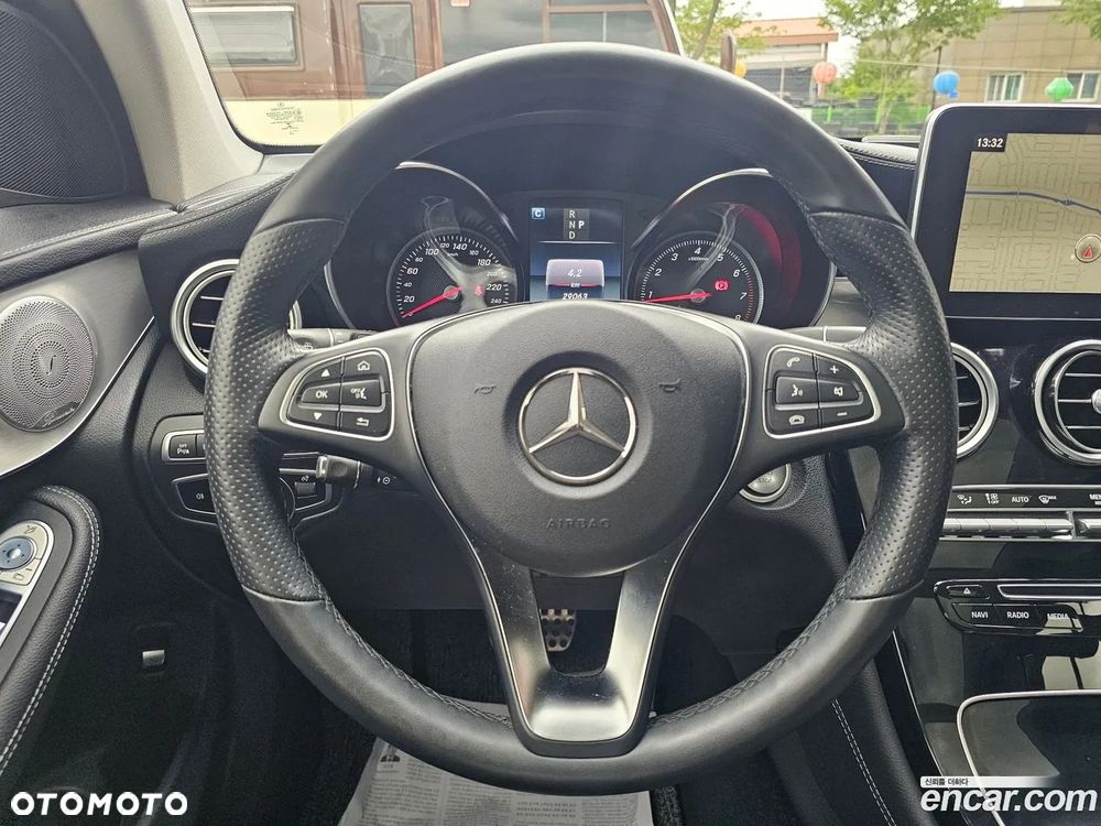 Mercedes-Benz GLC - 14