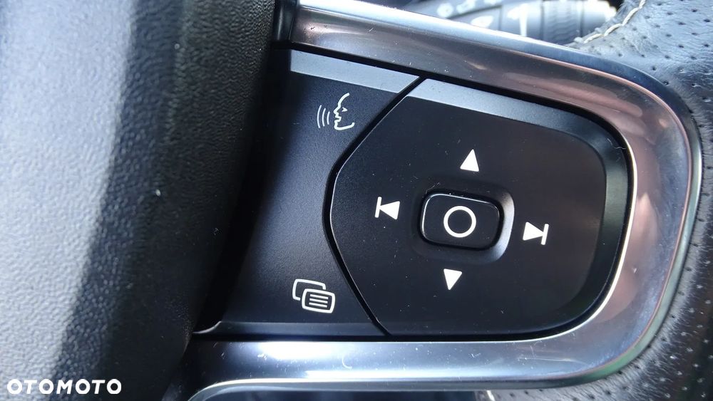 Volvo XC 40 D3 Momentum Pro - 18