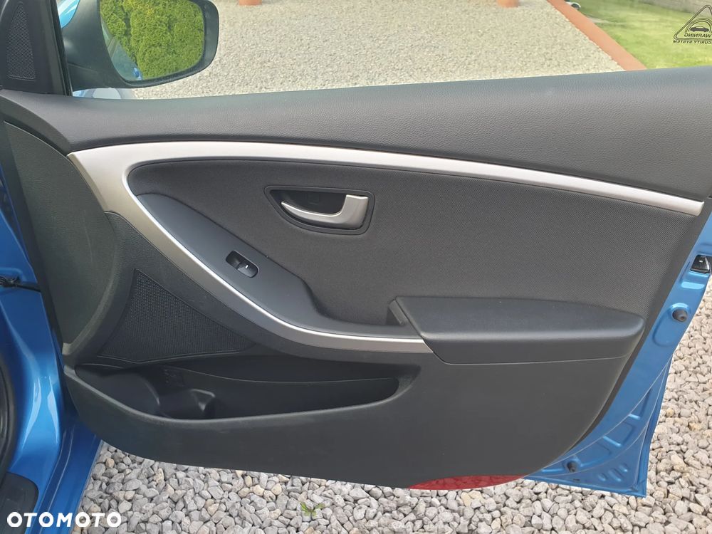 Hyundai i30 blue Kombi 1.4 Classic Navigation - 9