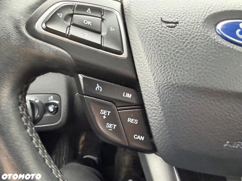 Ford Kuga 1.5 EcoBoost 2x4 Black & Silver - 18