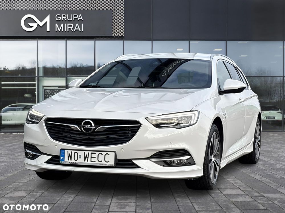 Opel Insignia - 1